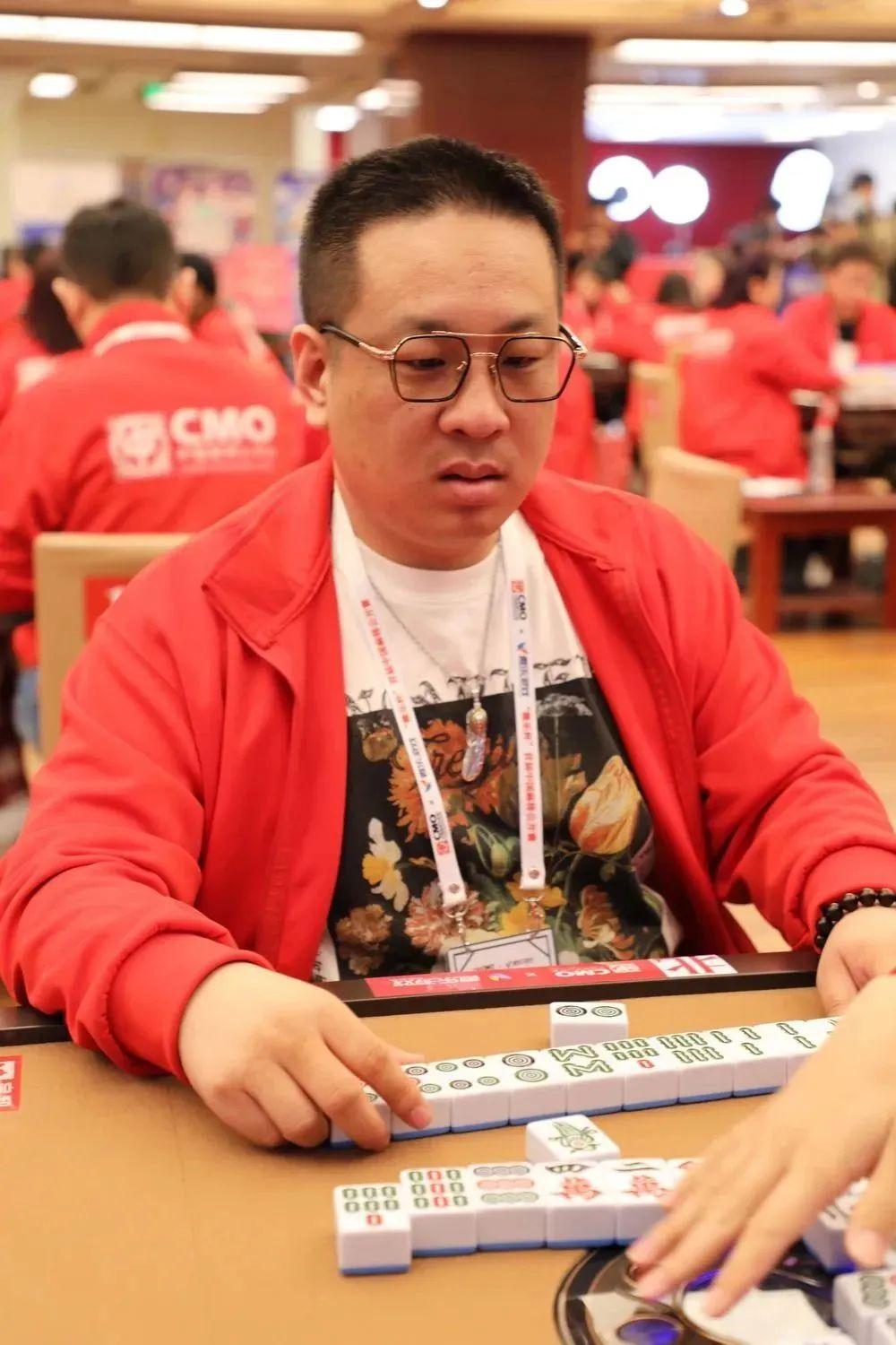 优选推荐“微乐海南麻将开挂技巧教程-哔哩哔哩 