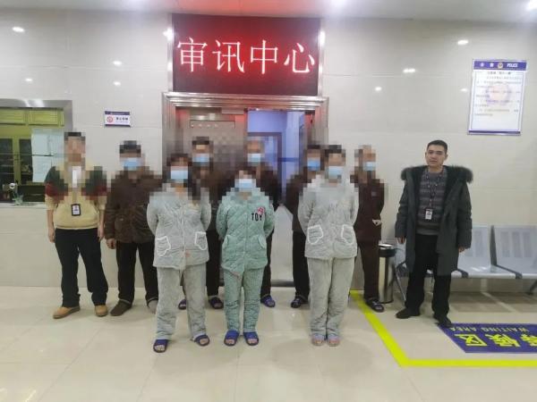 重大通报！贵阳捉鸡麻将高手打牌思路技巧(助手神器外辅工具)