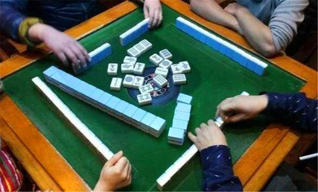 玩家必看科普！微信打哈儿麻将输赢真的吗(怎么打容易赢)